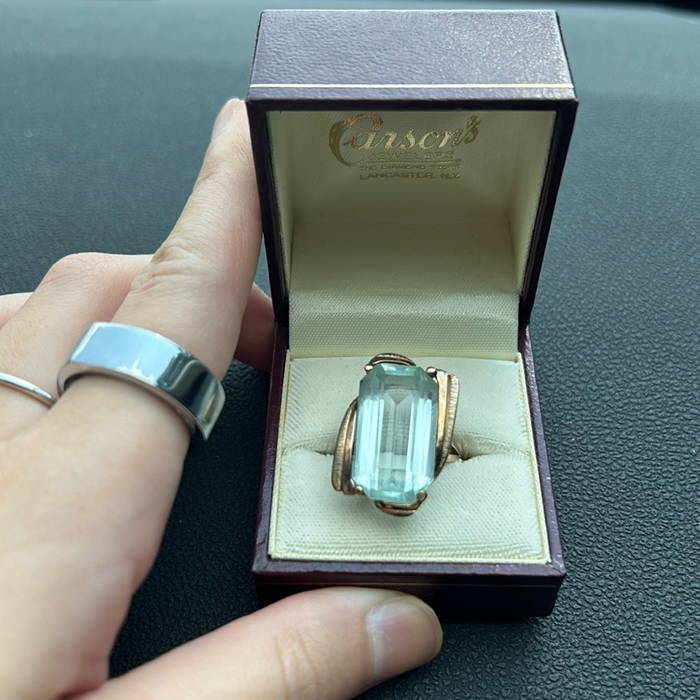 Vintage 14k gold aquamarine ring